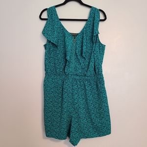 ⚠️DONATING SOON‼️Forever 21 Turquoise / Teal Zip Front Ruffled V-neck Romper